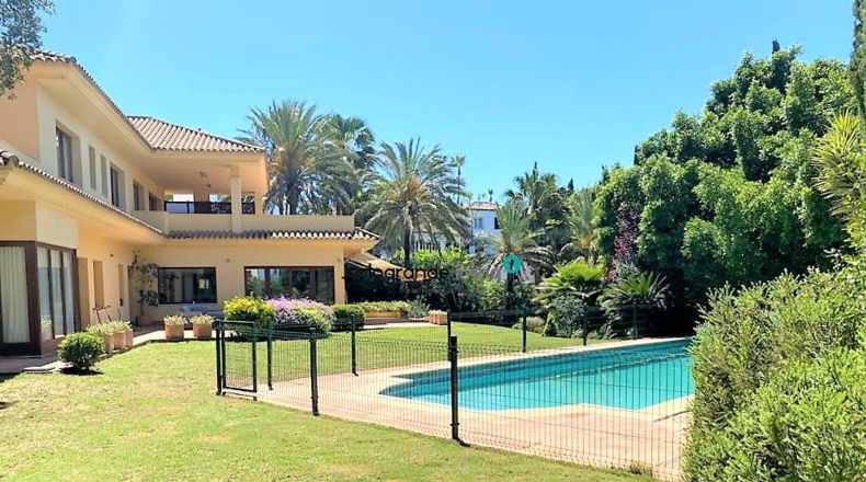 Cádiz - San Roque - 2000m2