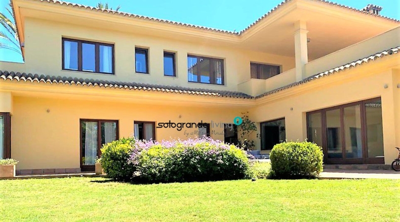 Cádiz - San Roque - 2000m2