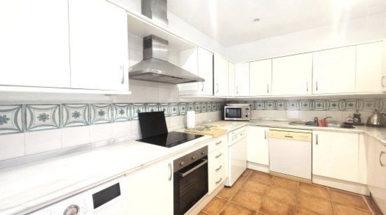 Cádiz - Сан-Роке - 210m2
