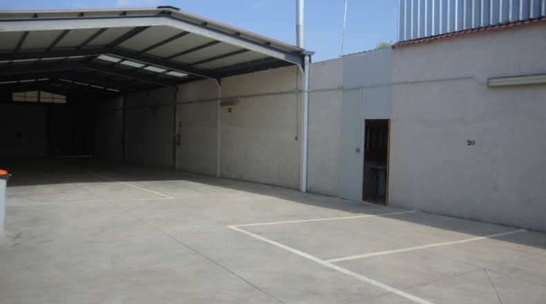 Ciudad Real - Valdepeñas - 615m2