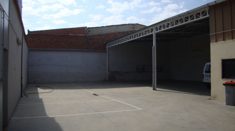 Ciudad Real - Valdepeñas - 615m2