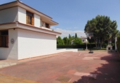 Casa de camp amb terreny en venda a Valdepeñas ref.: TR235104 foto