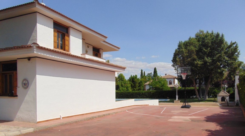 Ciudad Real - Valdepeñas - 1500m2