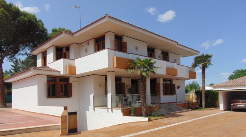 Ciudad Real - Valdepeñas - 1500m2