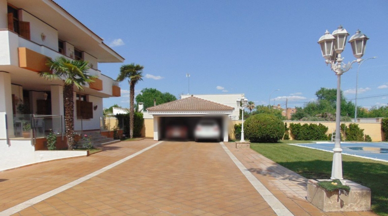 Ciudad Real - Valdepeñas - 1500m2