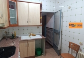 Отдельно стоящий дом с участком на продажу в городе Вальдепеньяс. Фото