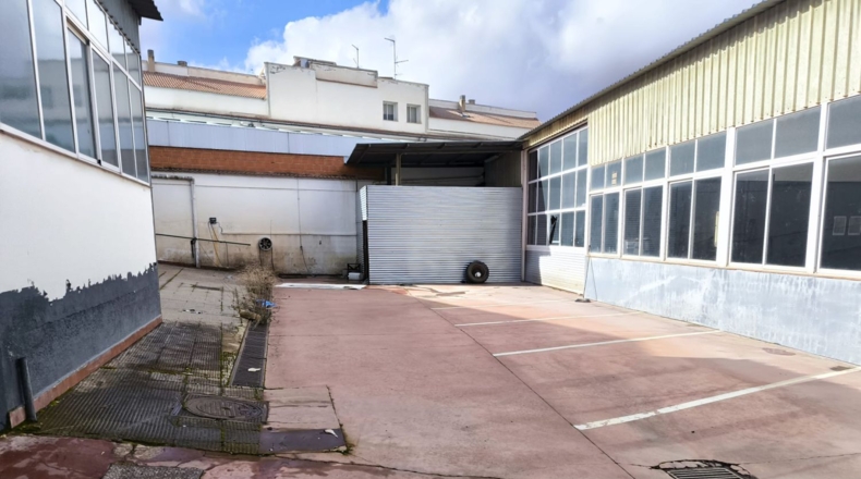 Ciudad Real - Valdepeñas - 1752m2