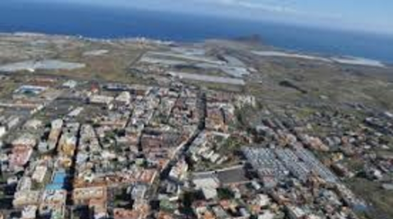 Santa Cruz de Tenerife - San Isidro - 1688m2