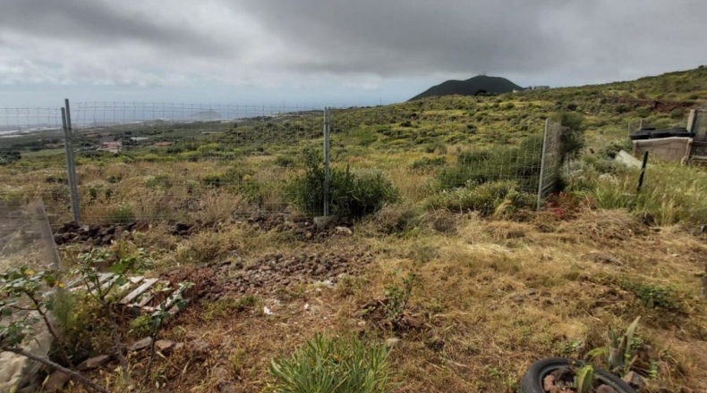 Santa Cruz de Tenerife - San Isidro - 14983m2