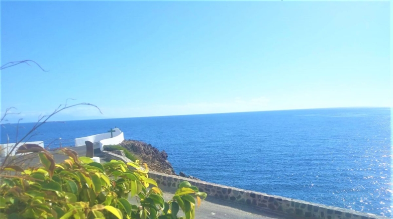 Santa Cruz de Tenerife - Urbanización Jardín del Atlántico - 494m2