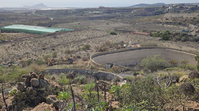 Santa Creu de Tenerife - Castro - 679m2