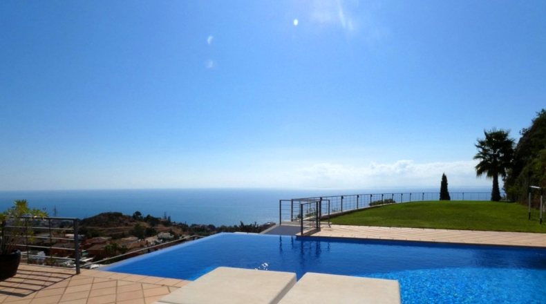 Málaga - Benalmádena - 2137m2