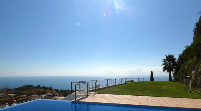Málaga - Benalmádena - 2137m2