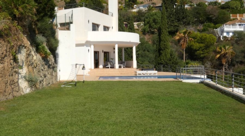 Málaga - Benalmádena - 2137m2