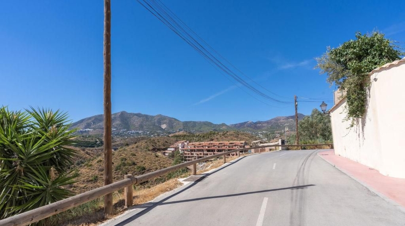 Malaga - Fuengirola - 8039m2