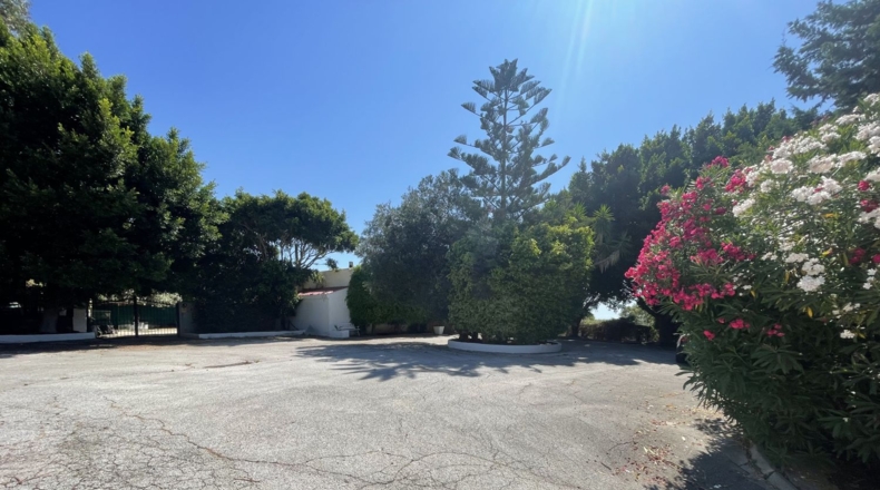 Cádiz - Algesires - 2180m2