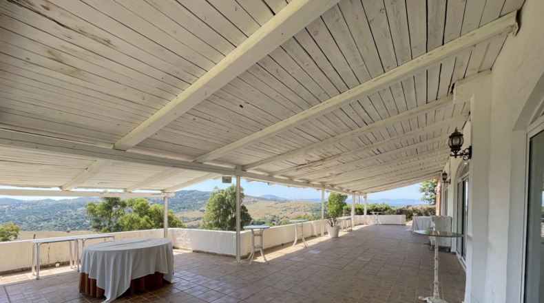 Cádiz - Algesires - 2180m2
