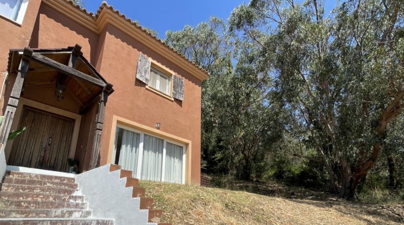 Cádiz - Algesires - 2180m2