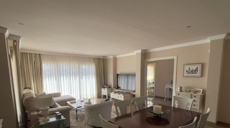 Cádiz - Algesires - 2180m2