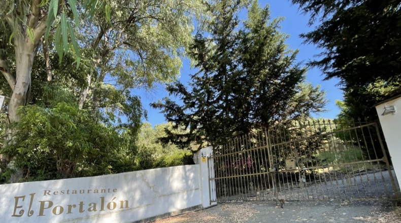 Cádiz - Algesires - 2180m2