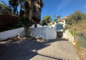 Chalet independiente con terreno en venta en Estepona ref: TR360644 foto