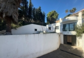 Chalet independiente con terreno en venta en Estepona ref: TR360644 foto