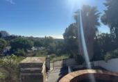 Chalet independiente con terreno en venta en Estepona ref: TR360644 foto