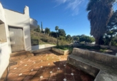 Chalet independiente con terreno en venta en Estepona ref: TR360644 foto