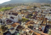 Chalet independiente con terreno en venta en Alhaurín de la Torre ref: TR382813 foto