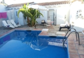 Chalet independiente con terreno en venta en Nerja ref: TR14106 foto