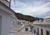 Дом с участком на продажу в городе Torrox. Фото