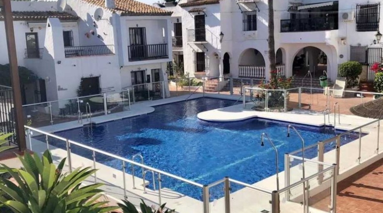 Málaga - Нерха - 90m2
