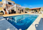 Chalet independiente con terreno en venta en Nerja ref: TR103080 foto