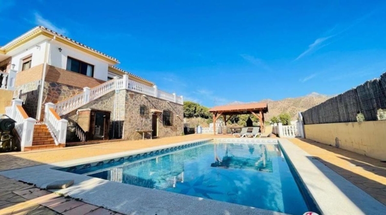 Málaga - Nerja - 2000m2