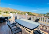 Chalet independiente con terreno en venta en Nerja ref: TR103080 foto