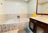 Chalet independiente con terreno en venta en Nerja ref: TR103080 foto