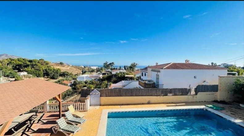 Málaga - Nerja - 2000m2