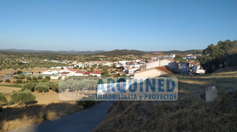 Badajoz - Segura de León - 917m2