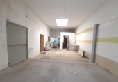 Дом с участком на продажу в городе Ibros. Фото