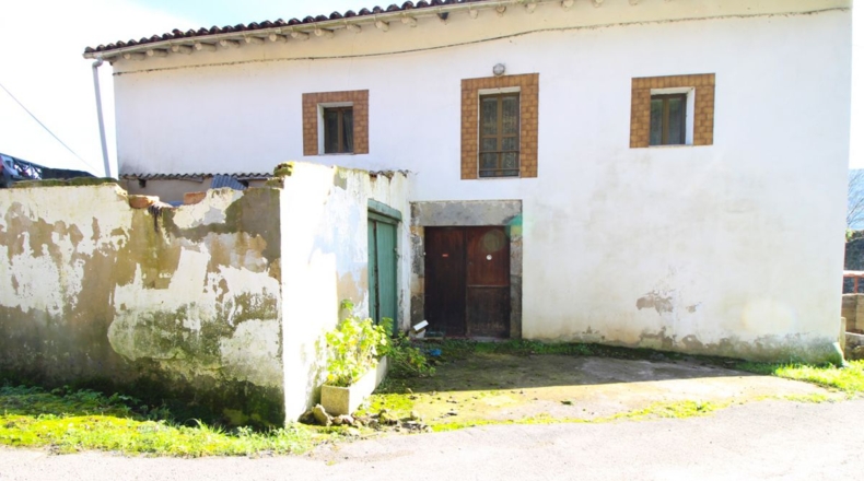 Cantabria - San Pantaleón de Aras - 300m2