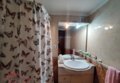 Отдельно стоящий дом с участком на продажу в городе Gibaja. Фото
