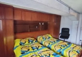 Отдельно стоящий дом с участком на продажу в городе Gibaja. Фото