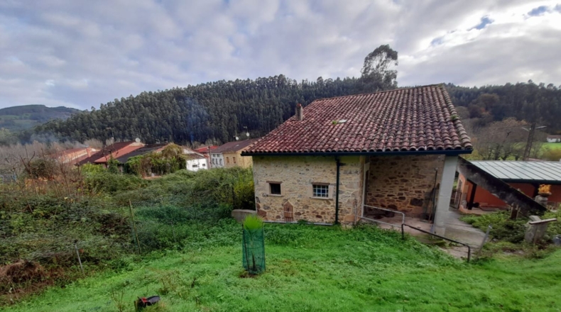 Cantabria - La Bárcena - 1000m2