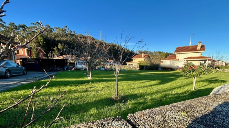 Cantabria - Bárcena de Cicero - 880m2
