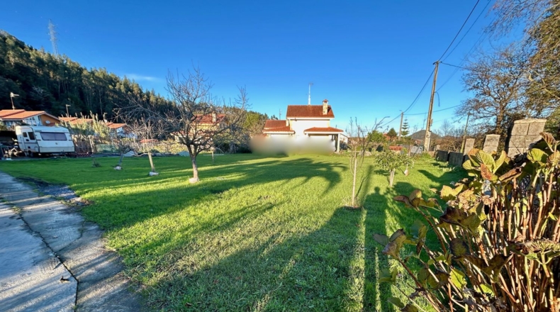 Cantabria - Bárcena de Cicero - 880m2