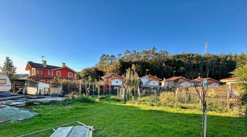 Cantabria - Bárcena de Cicero - 880m2