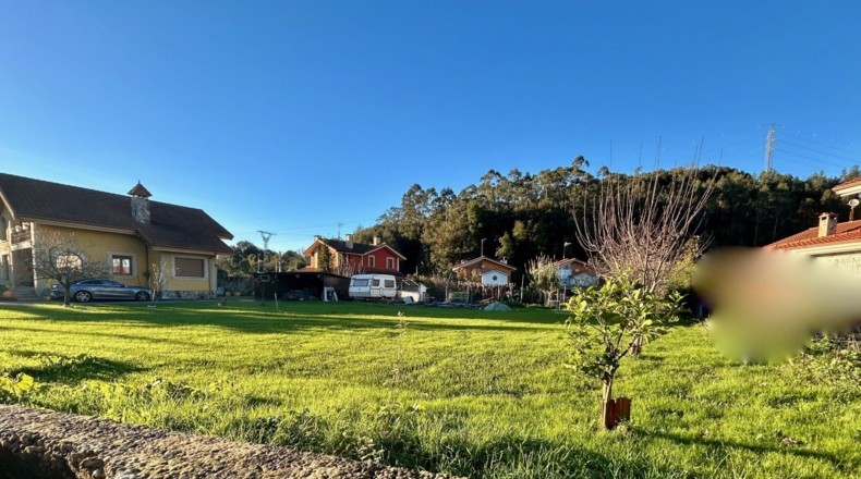 Cantabria - Bárcena de Cicero - 880m2