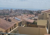 Дом с участком на продажу в городе Torre del Mar. Фото