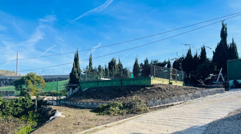 Málaga - Велес-Малага - 10000m2
