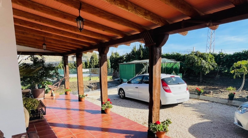 Málaga - Велес-Малага - 10000m2
